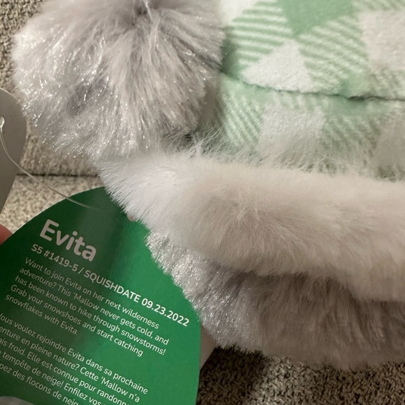NWT 👣Evita 5 Squishmallow Bigfoot Christmas - Picture 4 of 6